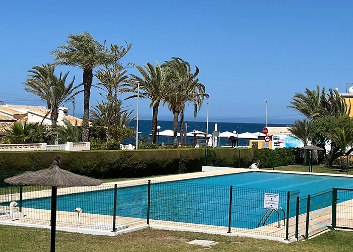 Sea View Apartment Beach Front Punta Prima
