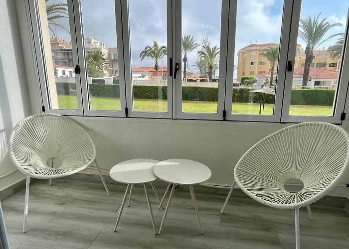 Sea View Apartment Beach Front Punta Prima